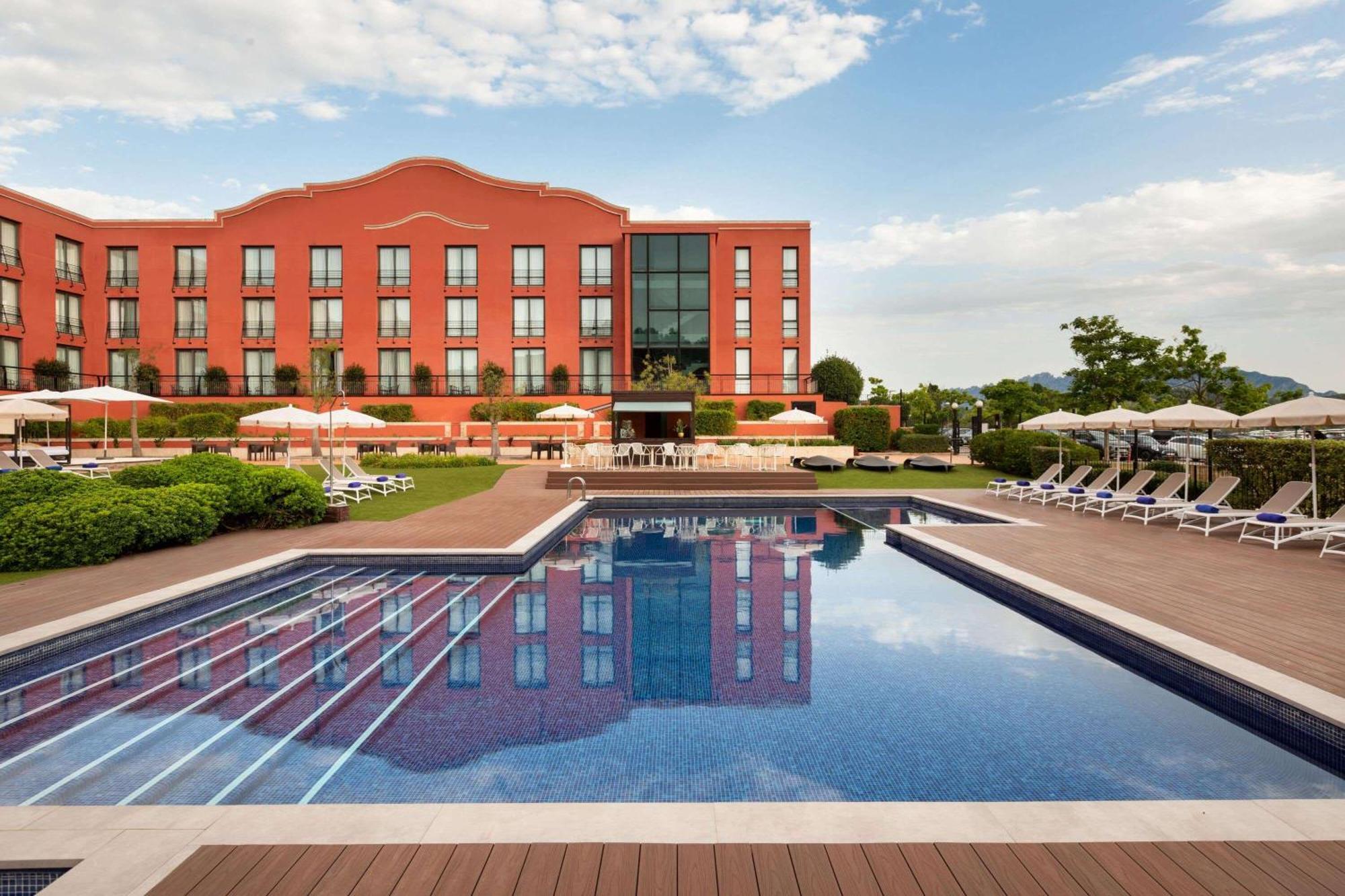 Dolce By Wyndham Barcelona Resort Sant Esteve Sesrovires Luaran gambar