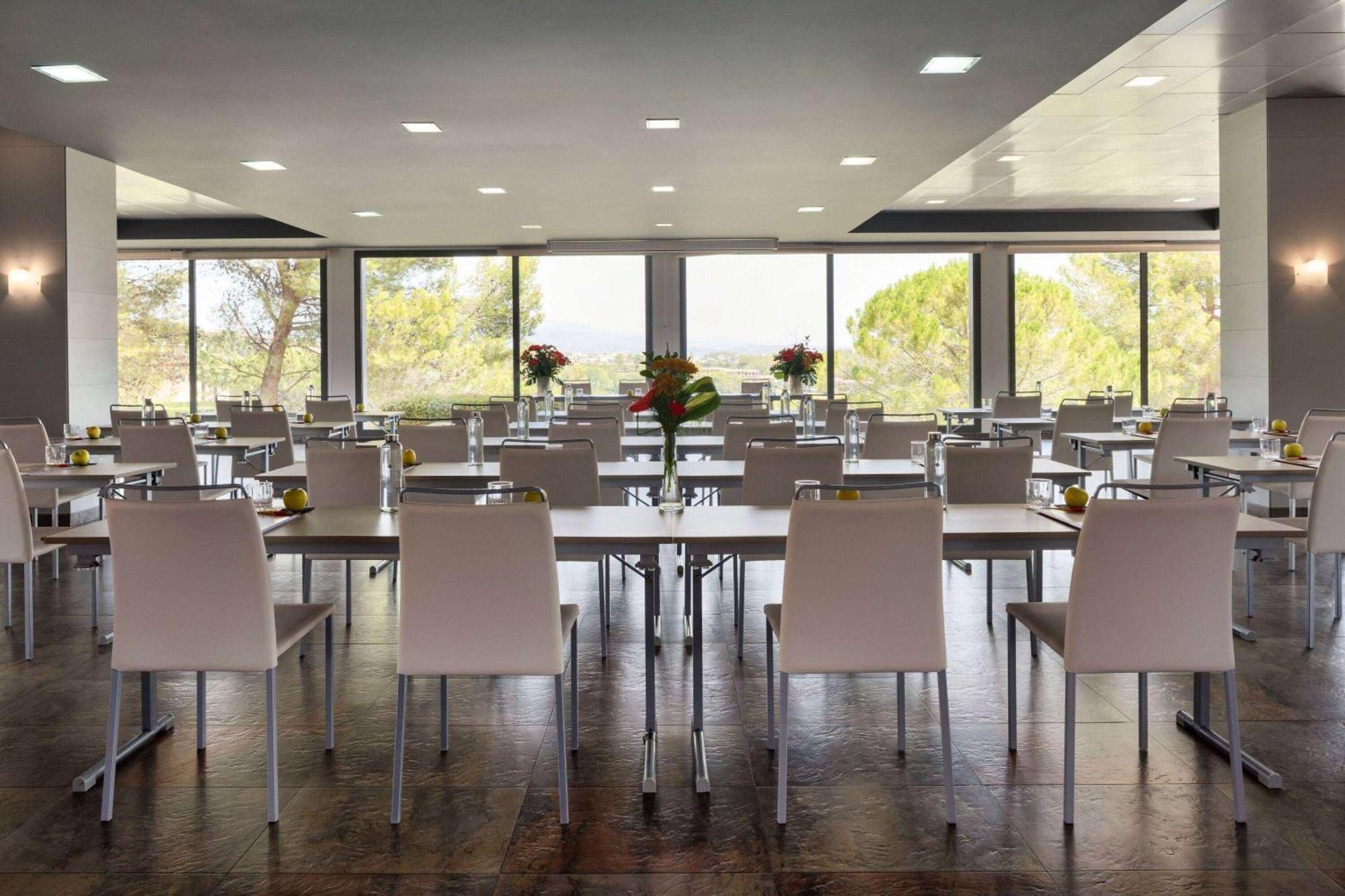 Dolce By Wyndham Barcelona Resort Sant Esteve Sesrovires Luaran gambar